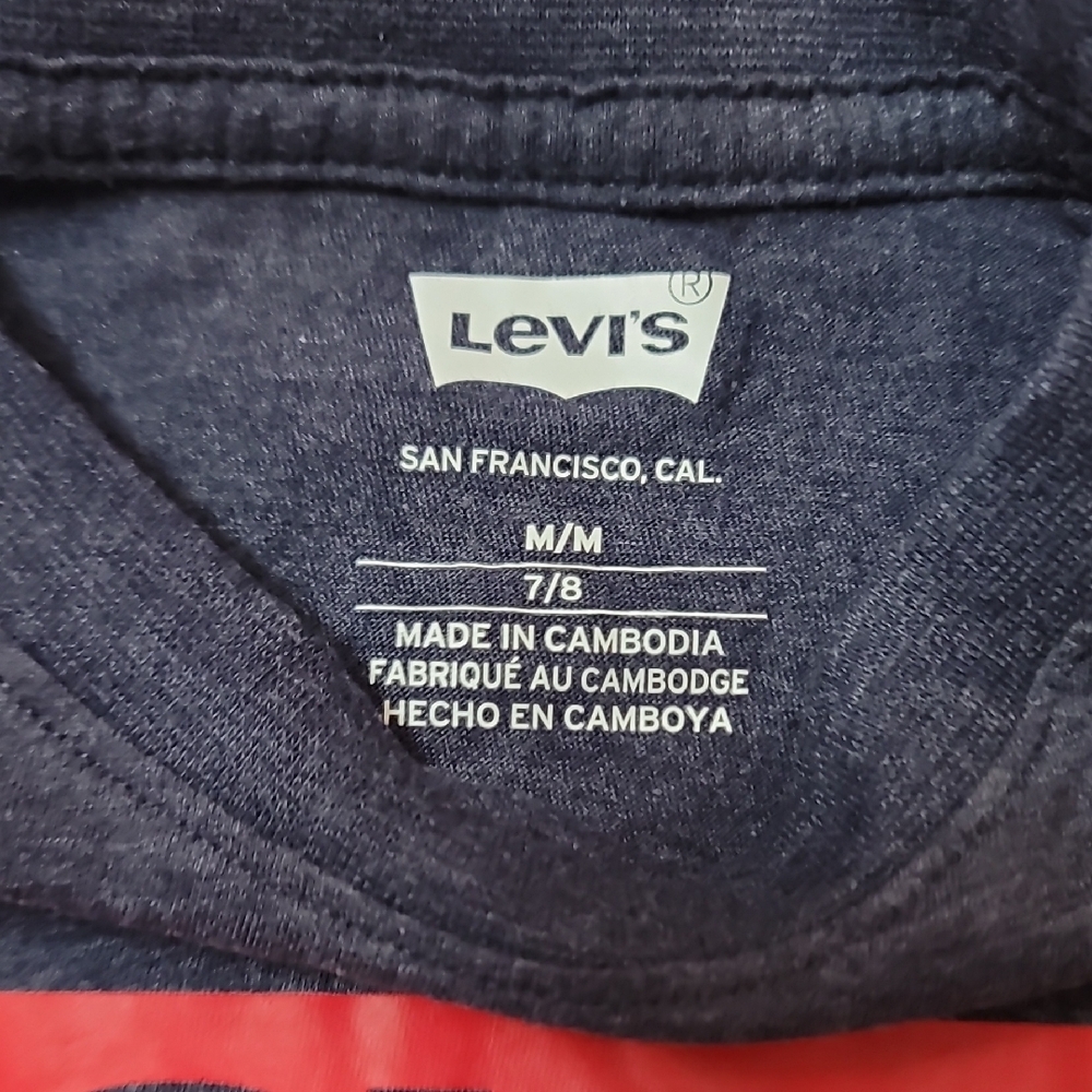 Levi's,Blue and Red,Short Sleeve Tee, Kids, Boy's, Size 7/8, Medium - Picture 3 of 5
